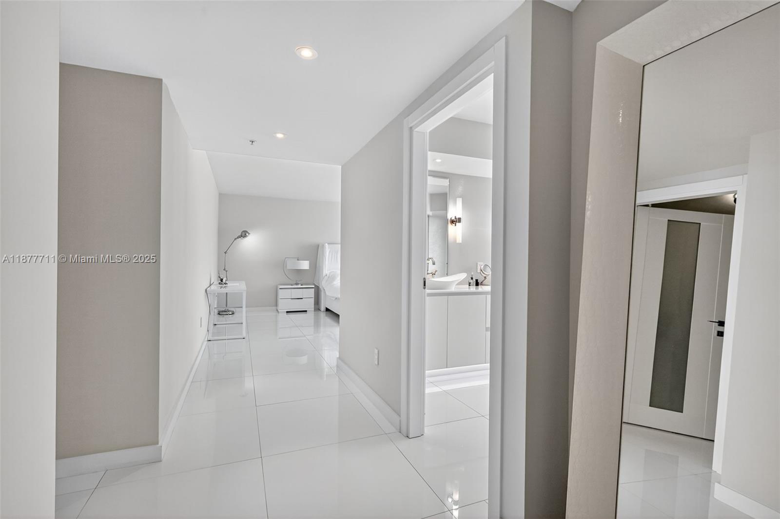 Photo of 3370 Hidden Bay Dr  #2915, Aventura, Florida, 33180 - 