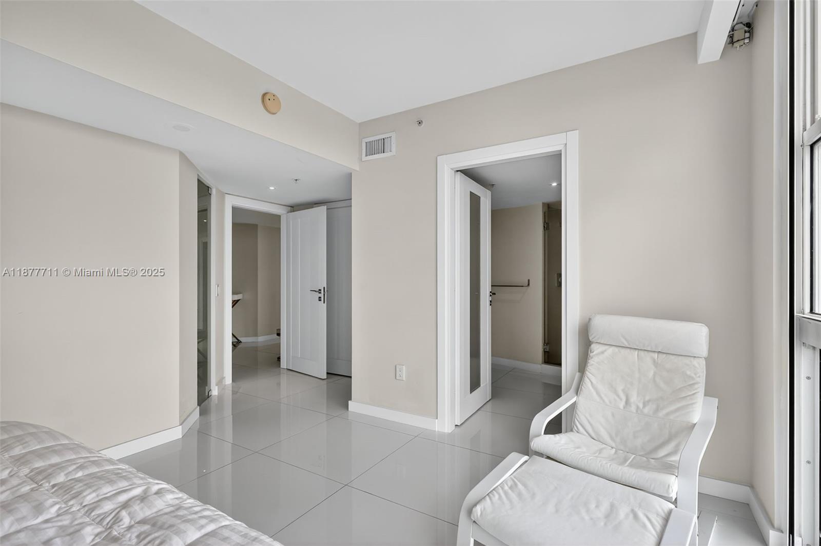 Photo of 3370 Hidden Bay Dr  #2915, Aventura, Florida, 33180 - 
