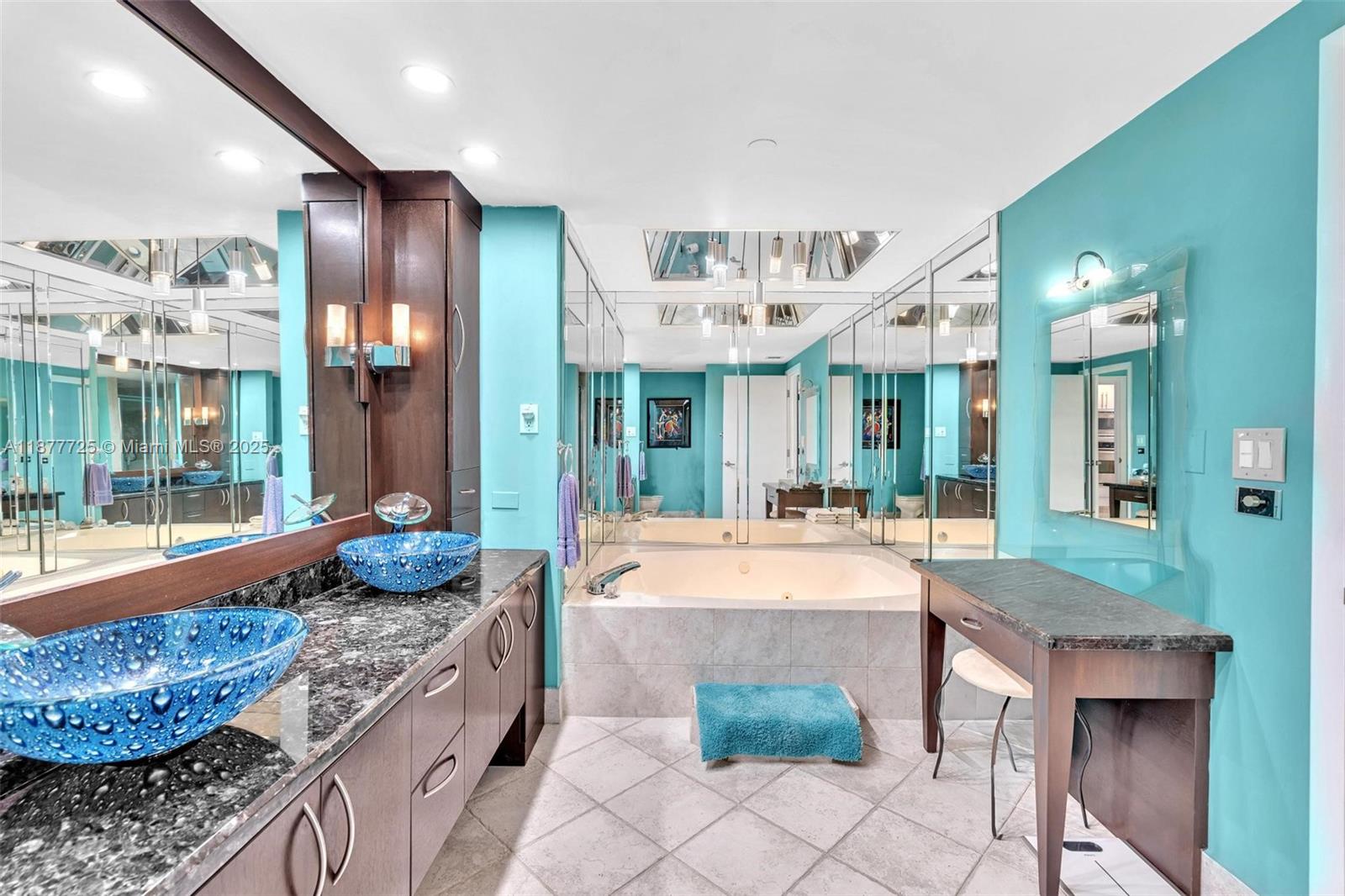 Photo of 20191 Country Club Dr  #2602, Aventura, Florida, 33180 - 