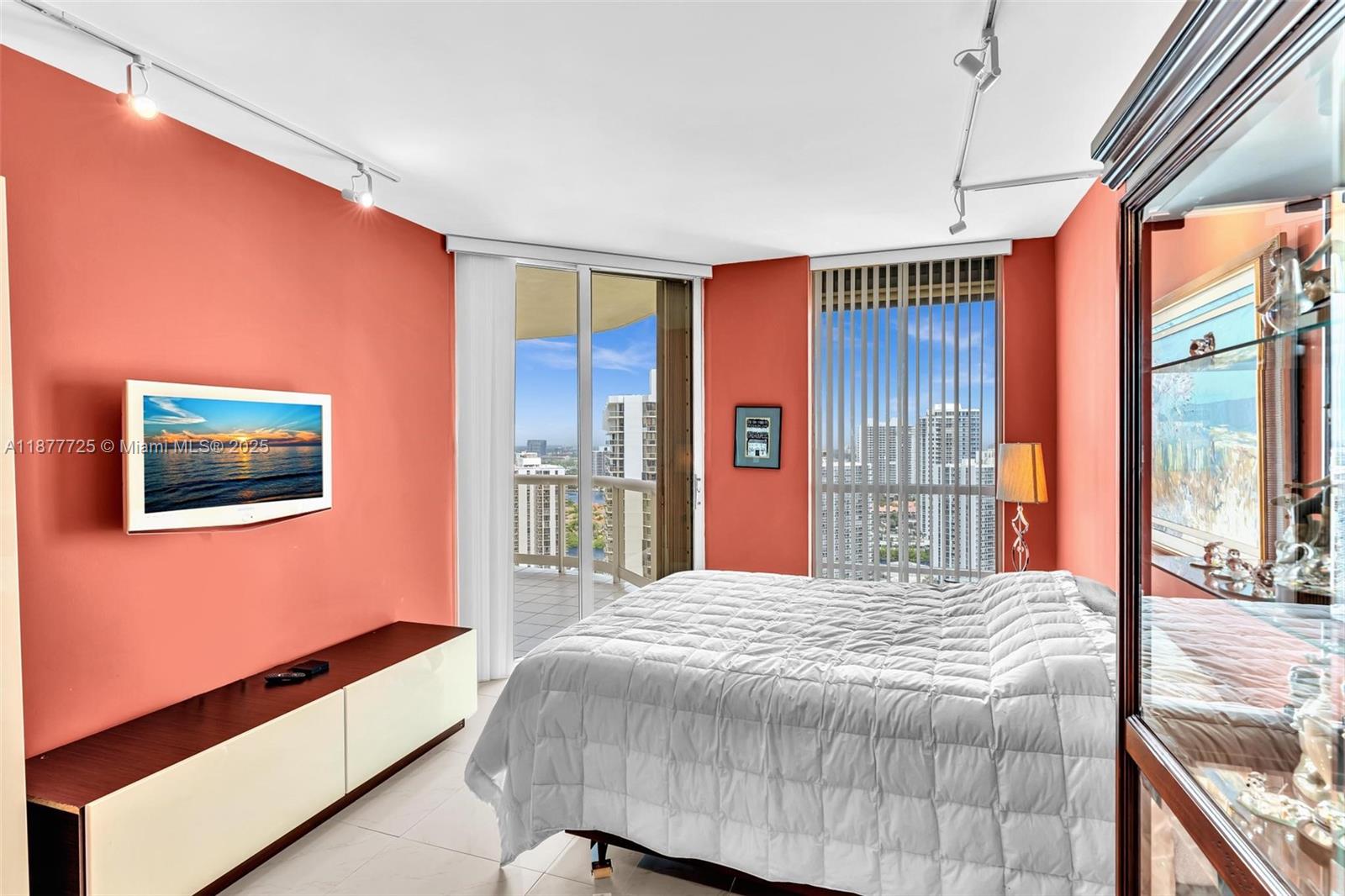 Photo of 20191 Country Club Dr  #2602, Aventura, Florida, 33180 - 