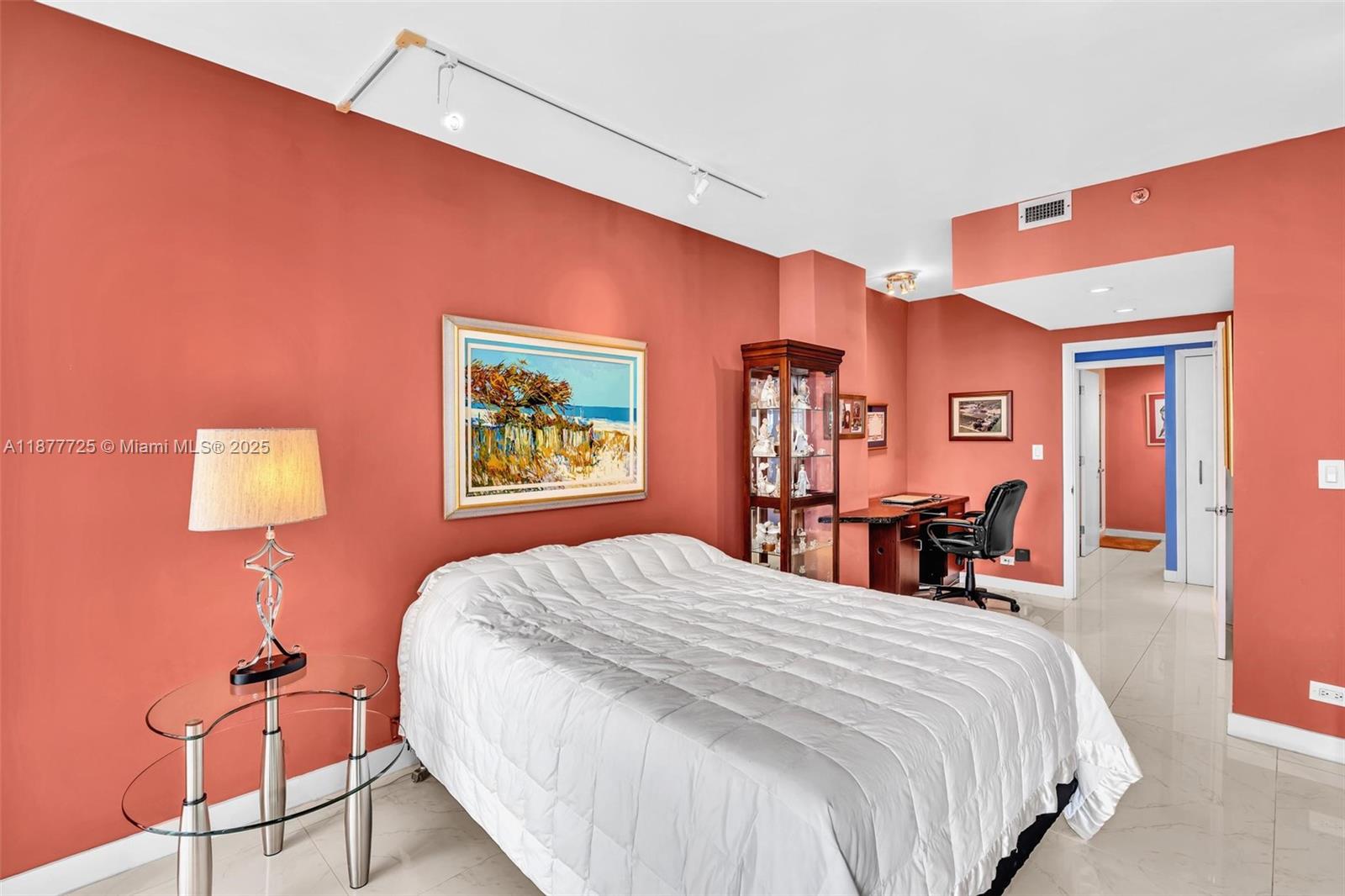 Photo of 20191 Country Club Dr  #2602, Aventura, Florida, 33180 - 