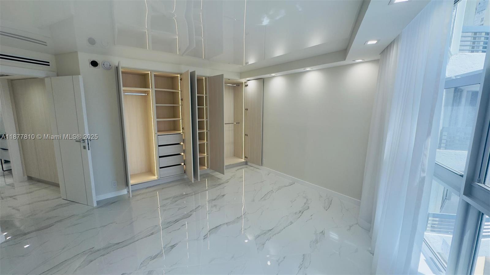 Photo of 3500 Mystic Pointe Dr  #1107, Aventura, Florida, 33180 - 