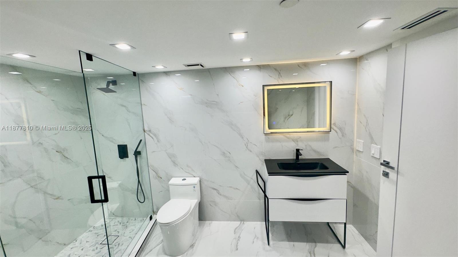 Photo of 3500 Mystic Pointe Dr  #1107, Aventura, Florida, 33180 - 