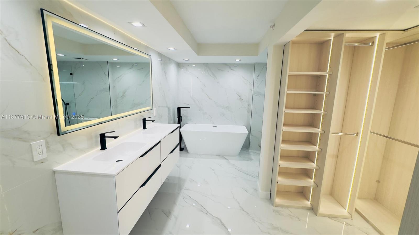 Photo of 3500 Mystic Pointe Dr  #1107, Aventura, Florida, 33180 - 