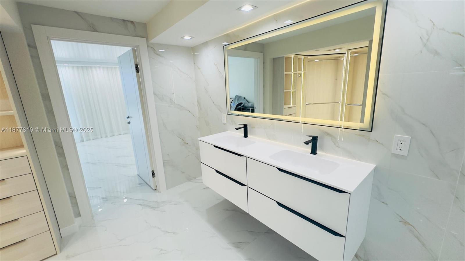 Photo of 3500 Mystic Pointe Dr  #1107, Aventura, Florida, 33180 - 