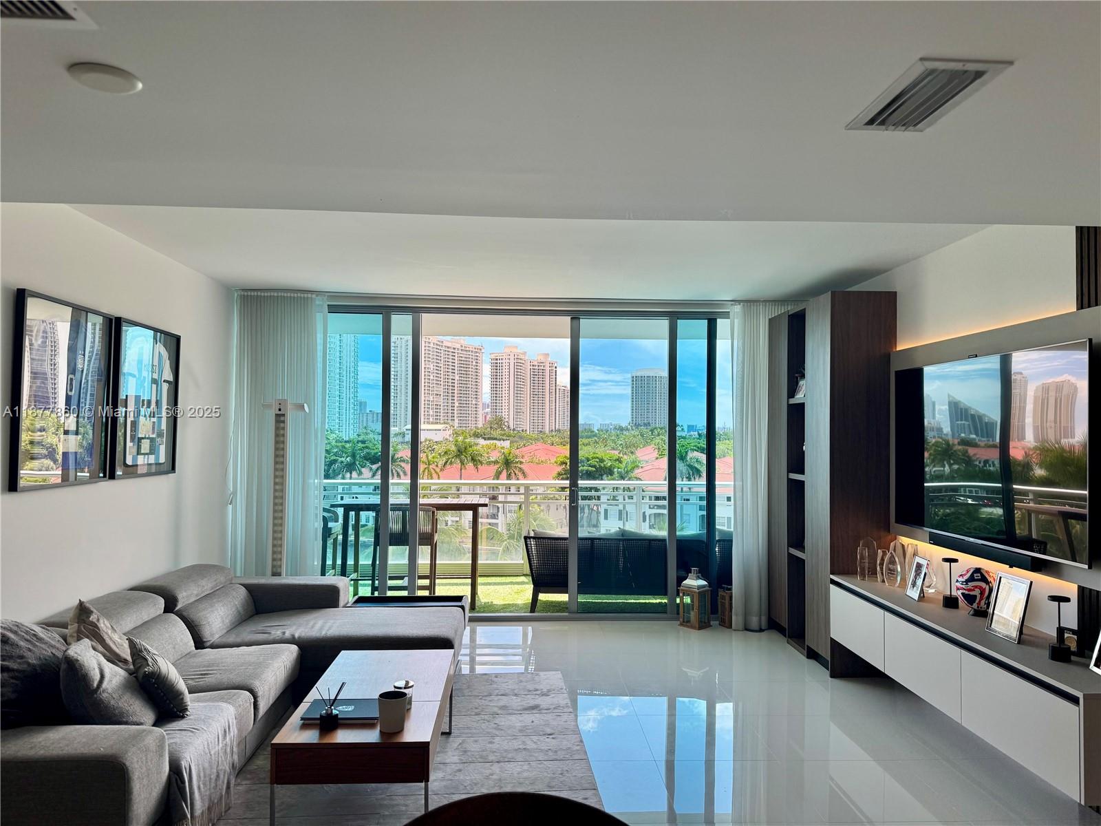 Photo of 2950 188th St  #443, Aventura, Florida, 33180 - 