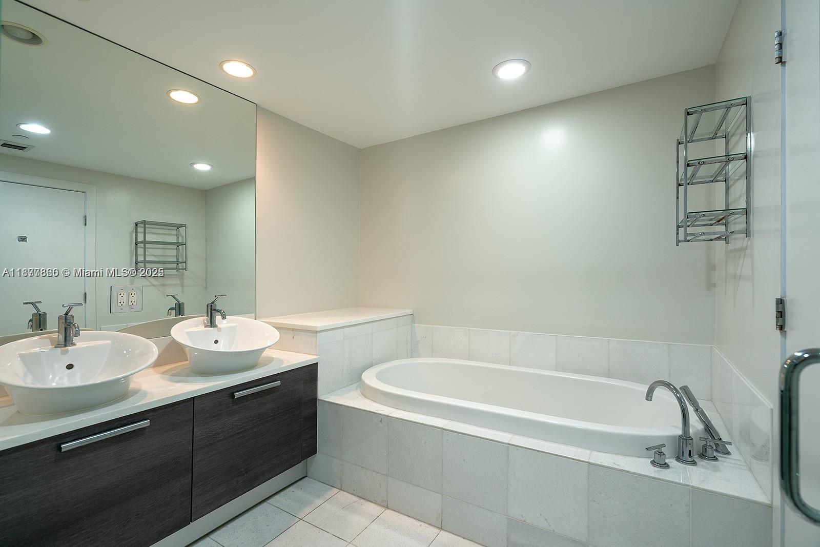 Photo of 2950 188th St  #443, Aventura, Florida, 33180 - 