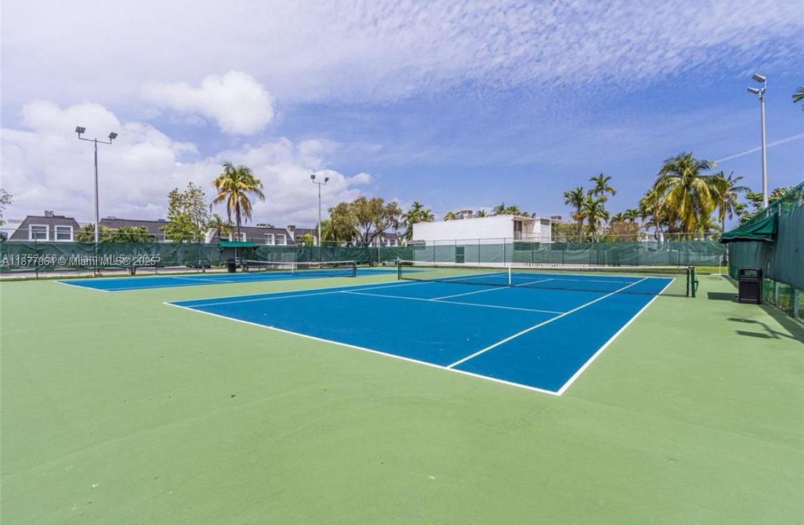 Photo of 2413 10th St  (2413), Hallandale Beach, Florida, 33009 - Tennis Courts