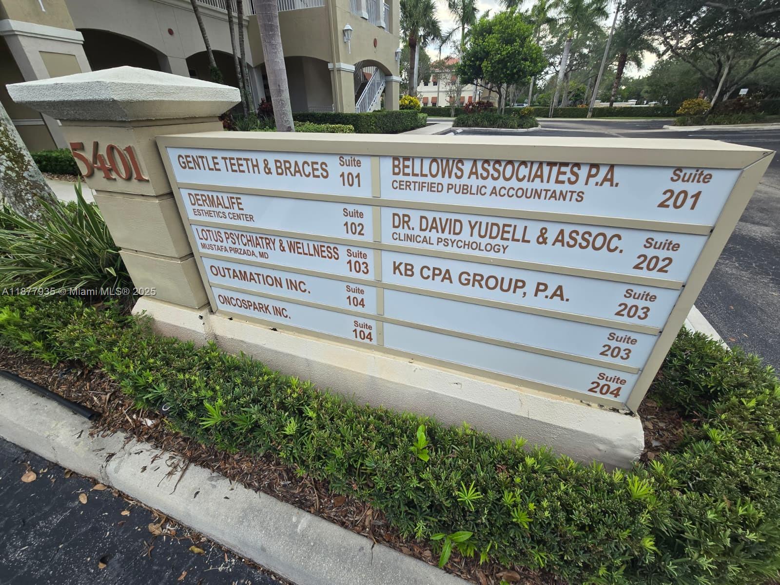 203  /   sq. ft. $ 2025-09-13 0 Photo