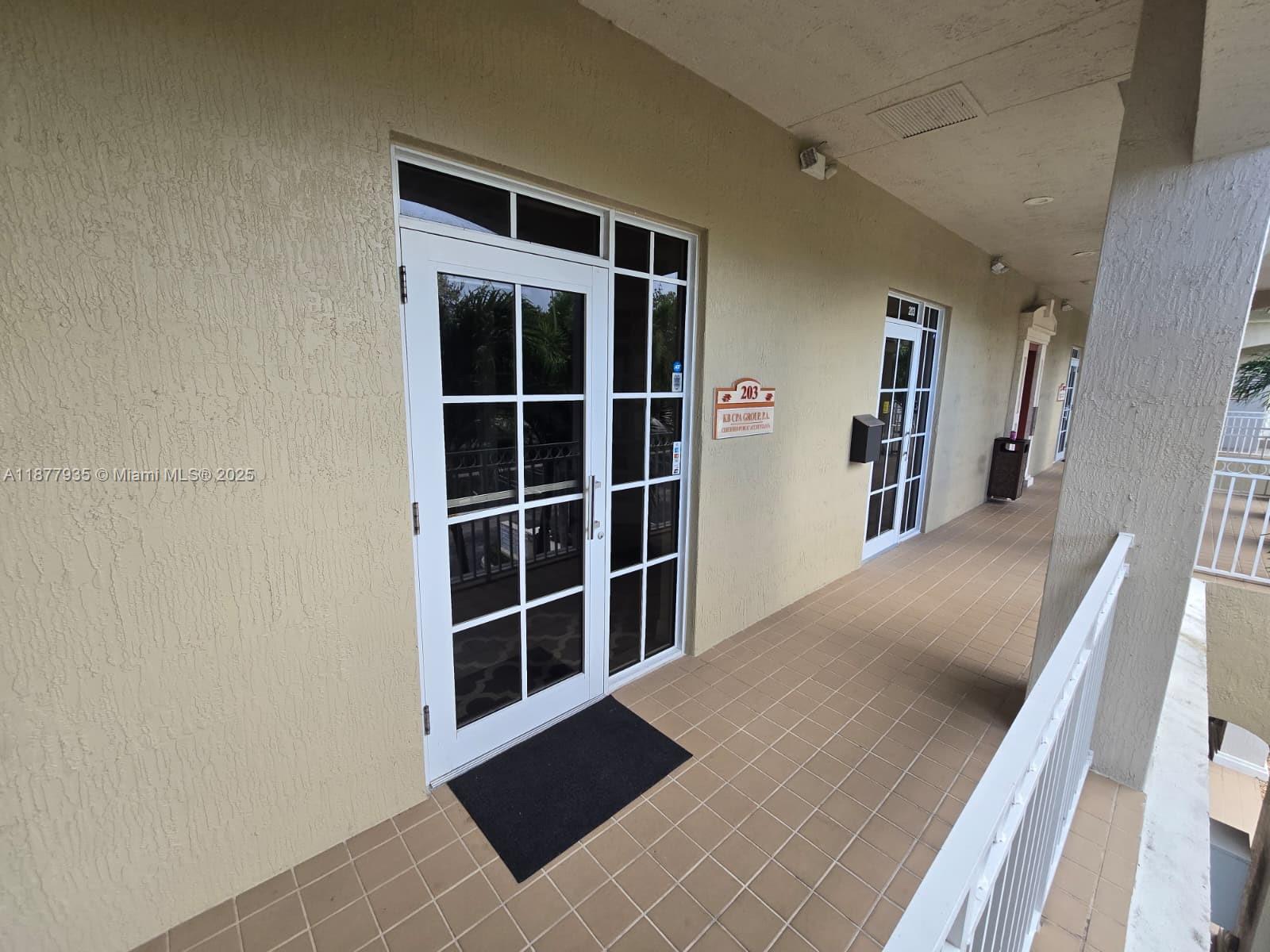 203  /   sq. ft. $ 2025-09-13 0 Photo