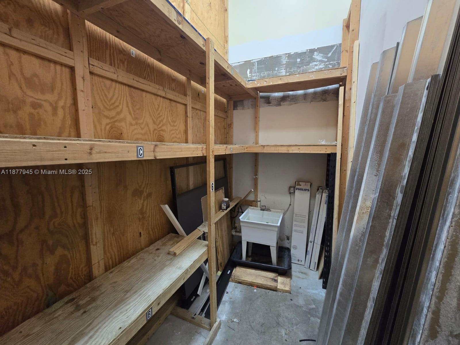 See details 105 / sq. ft. $ 2025-09-13 0 Photo