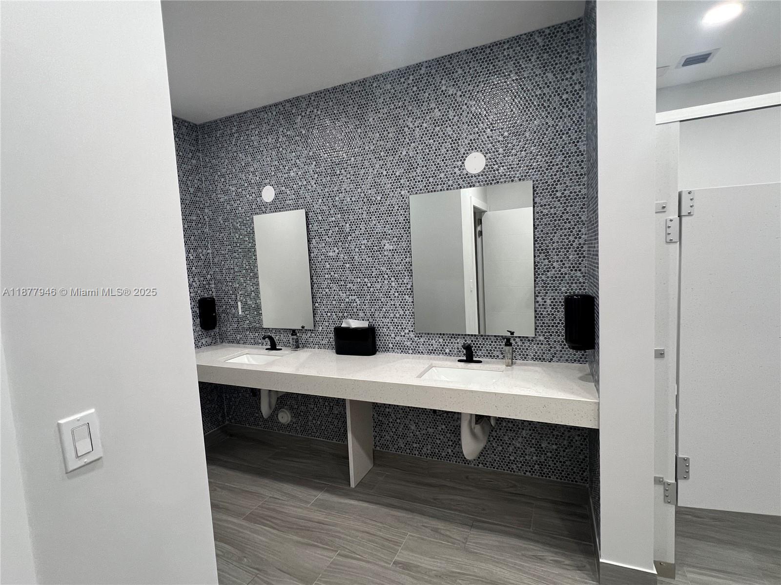 Photo of 16909 Bay Rd  #904, Sunny Isles Beach, Florida, 33160 - 