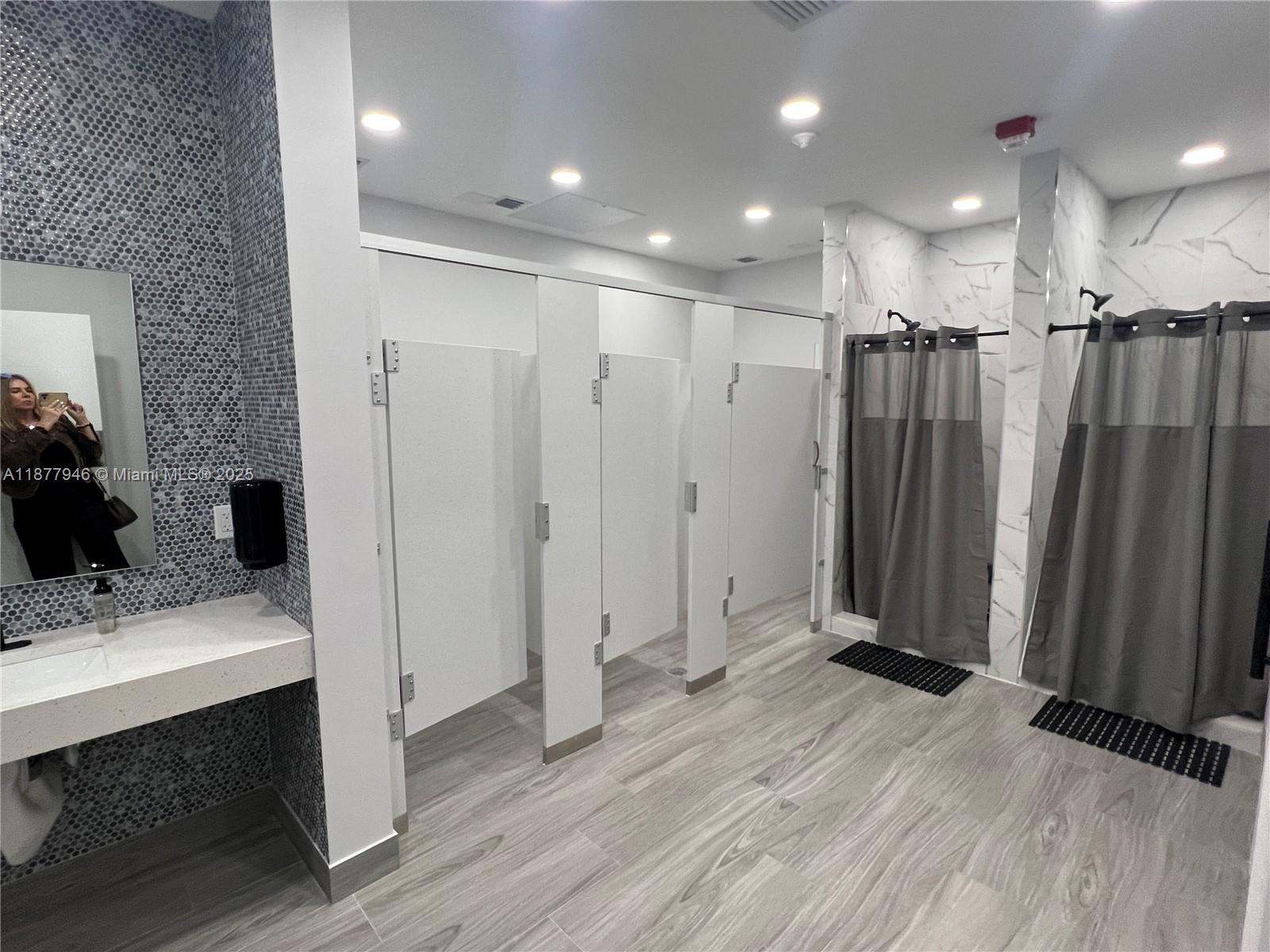 Photo of 16909 Bay Rd  #904, Sunny Isles Beach, Florida, 33160 - 