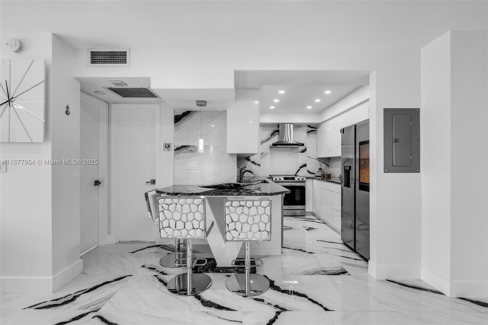 15B 1 / 1 798 sq. ft. $ 2025-09-13 0 foto