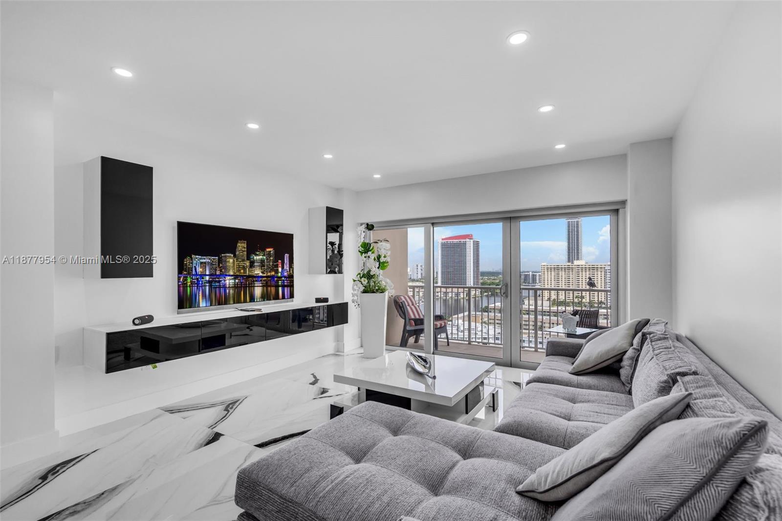 15B 1 / 1 798 sq. ft. $ 2025-09-13 0 foto