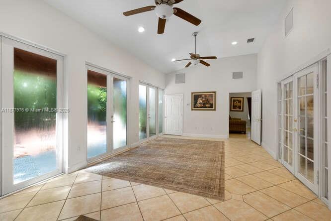   /   sq. ft. $ 2025-09-13 0 Photo