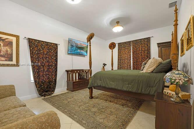   /   sq. ft. $ 2025-09-13 0 Photo