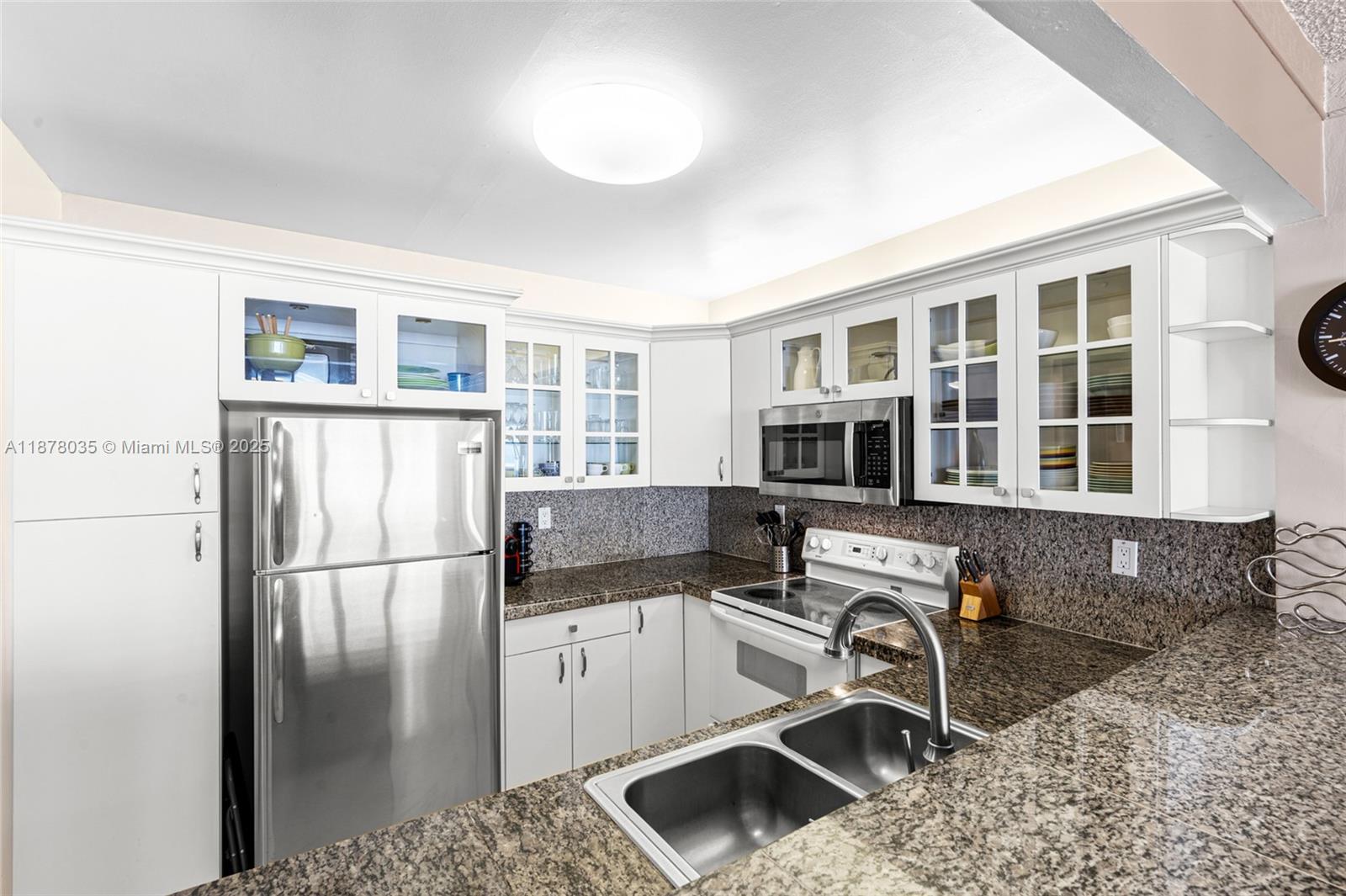 Photo of 3725 Ocean Dr  #1609, Hollywood, Florida, 33019 - 