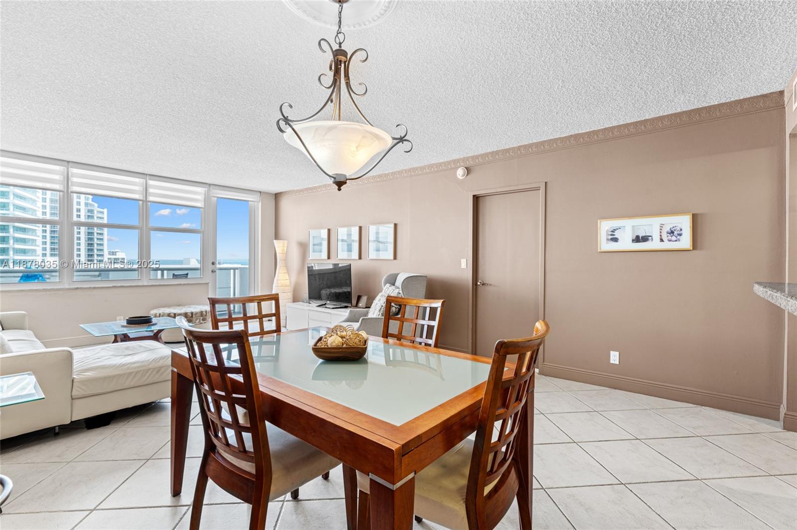 Photo of 3725 Ocean Dr  #1609, Hollywood, Florida, 33019 - 