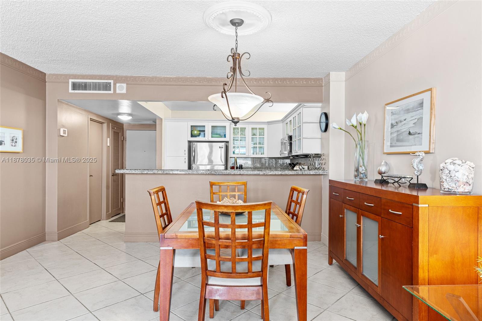 Photo of 3725 Ocean Dr  #1609, Hollywood, Florida, 33019 - 