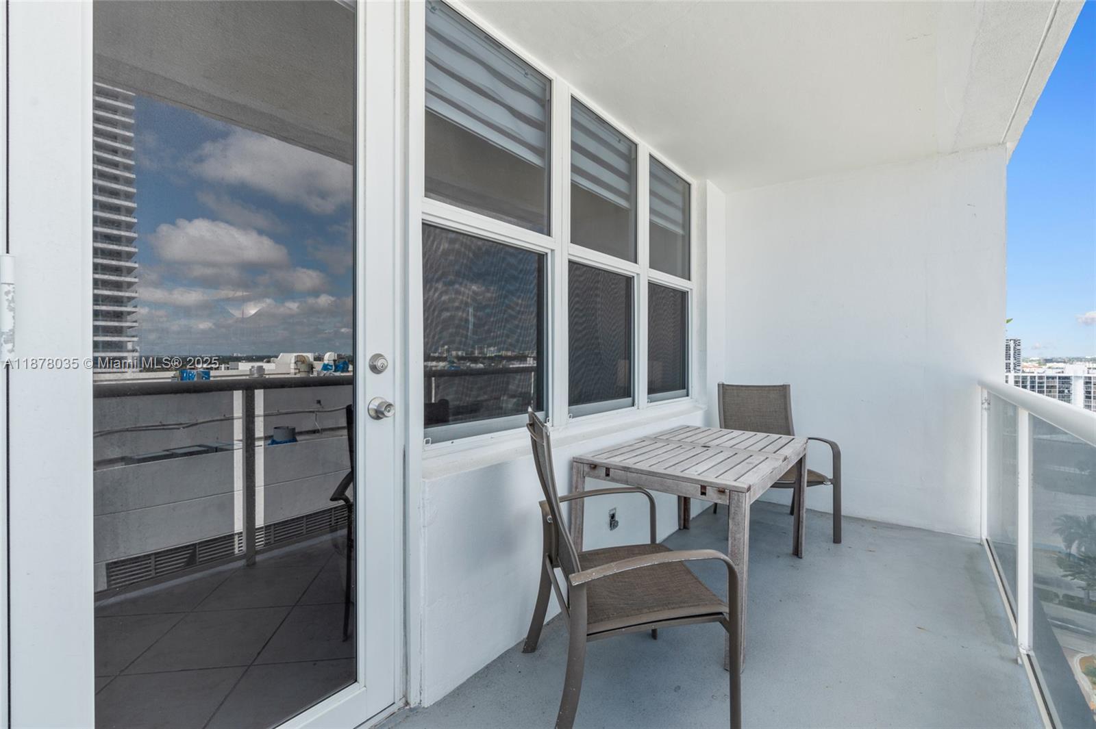 Photo of 3725 Ocean Dr  #1609, Hollywood, Florida, 33019 - 