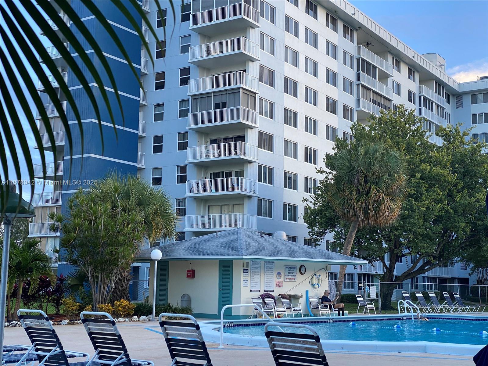 303 2 / 2 1132 sq. ft. $ 2025-09-13 0 Photo