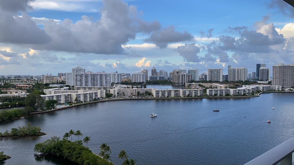 Photo of 17301 Biscayne Blvd #1706, North Miami Beach, Florida, 33160 -