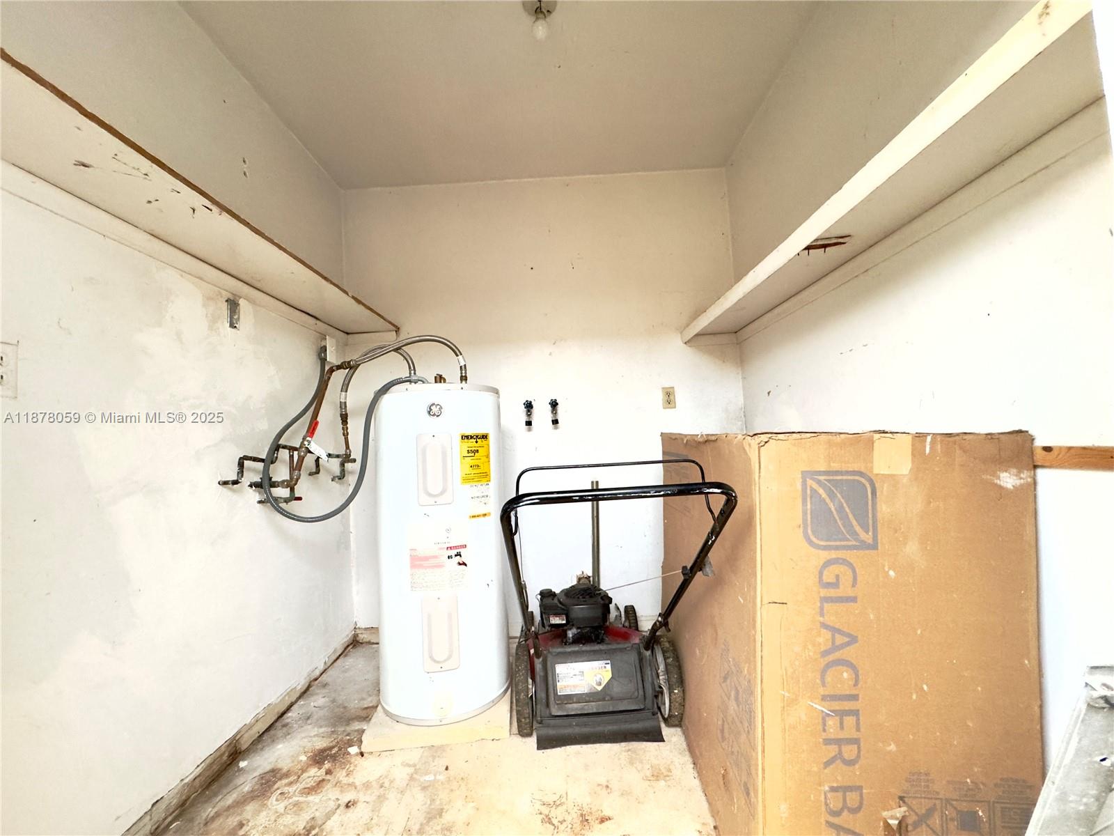 See details / 1624 sq. ft. $ 2025-09-13 0 Photo