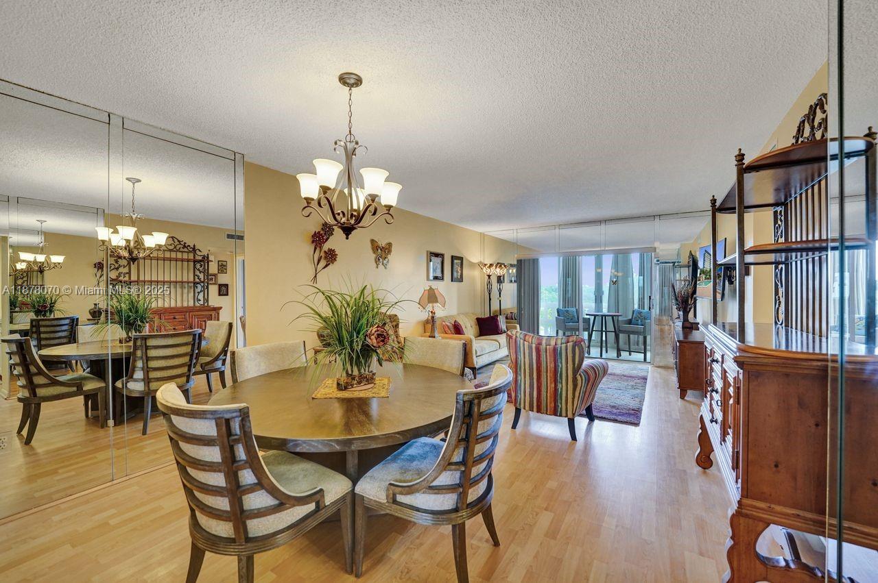 403 1 / 2 844 sq. ft. $ 2025-09-13 0 Photo