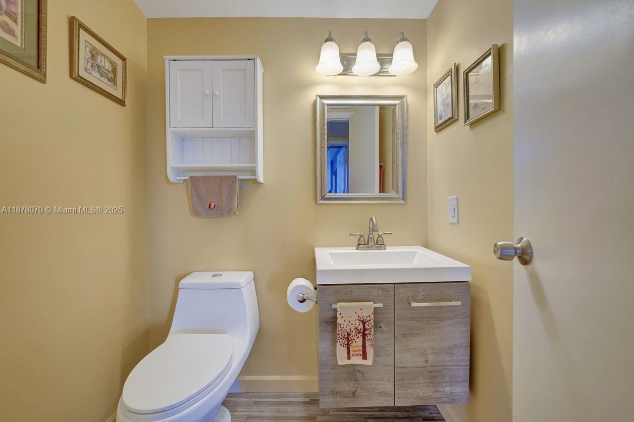 403 1 / 2 844 sq. ft. $ 2025-09-13 0 Photo