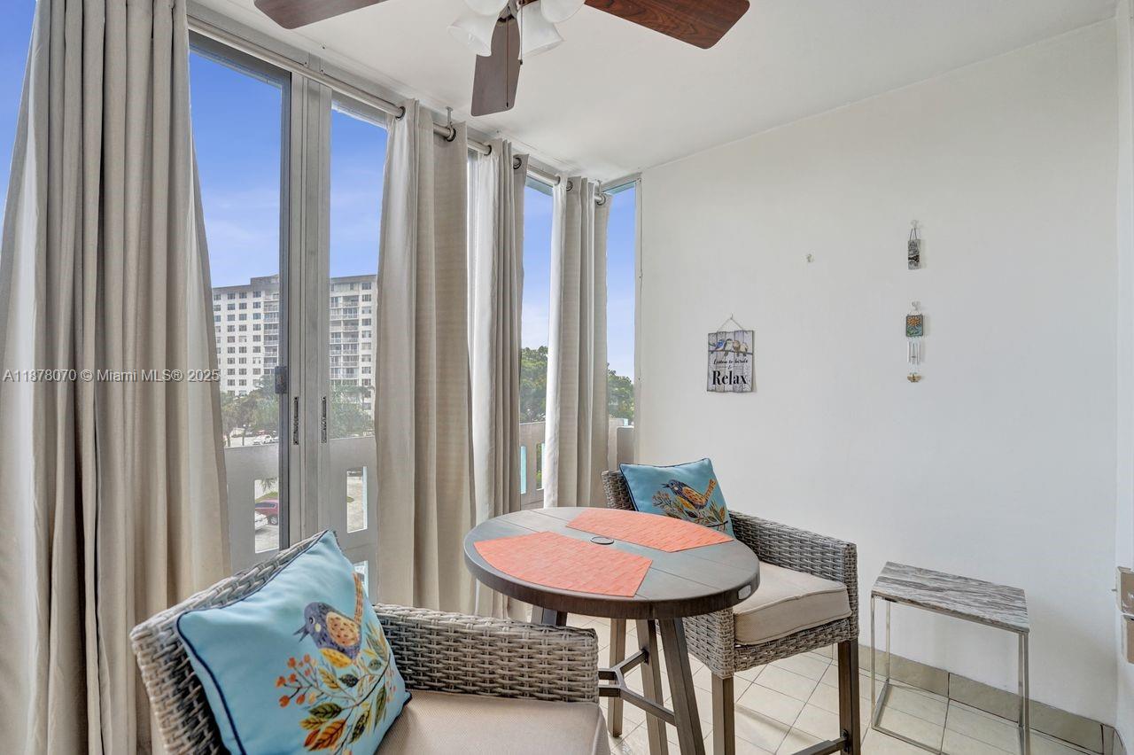 403 1 / 2 844 sq. ft. $ 2025-09-13 0 Photo