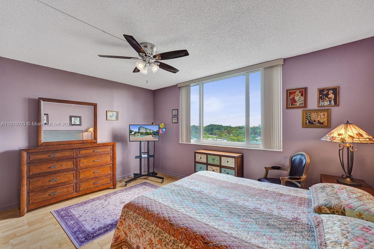403 1 / 2 844 sq. ft. $ 2025-09-13 0 Photo