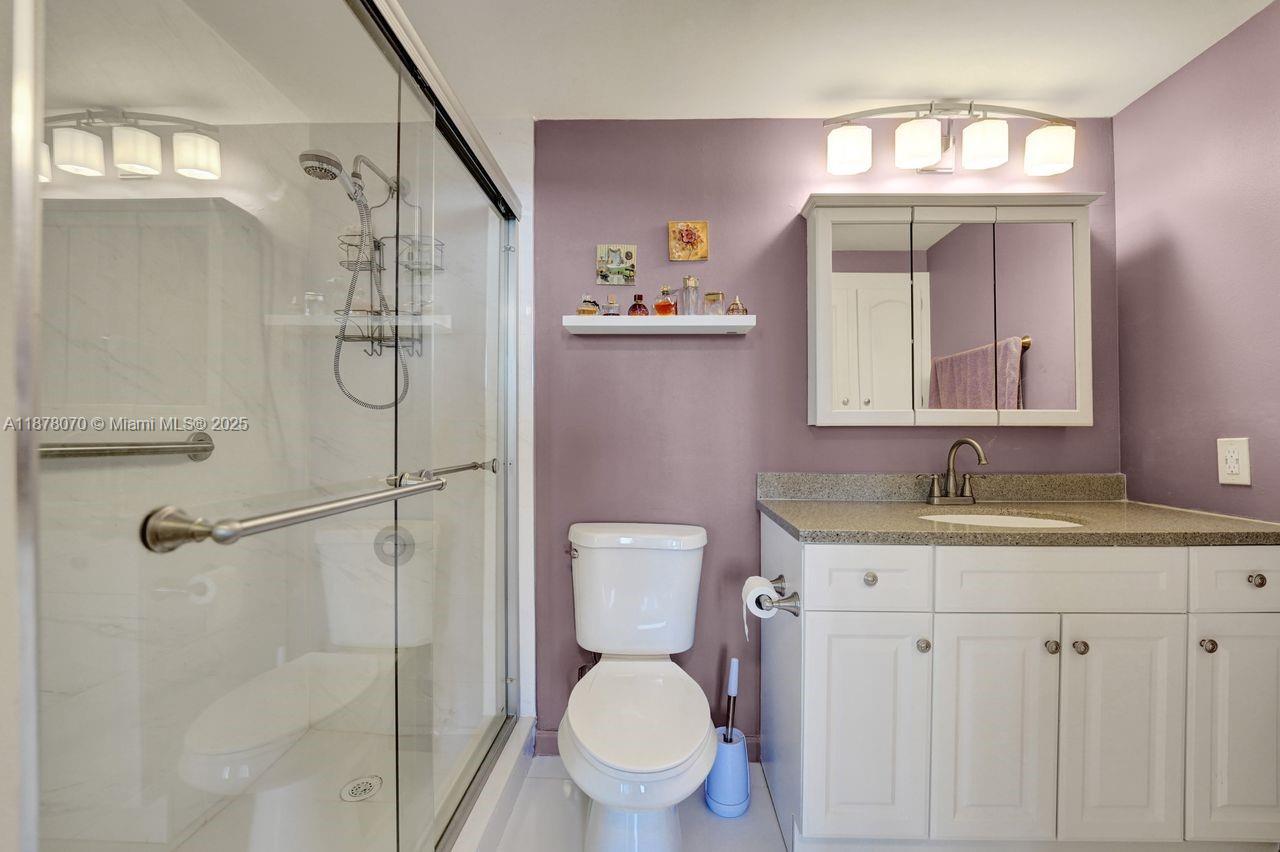 403 1 / 2 844 sq. ft. $ 2025-09-13 0 Photo
