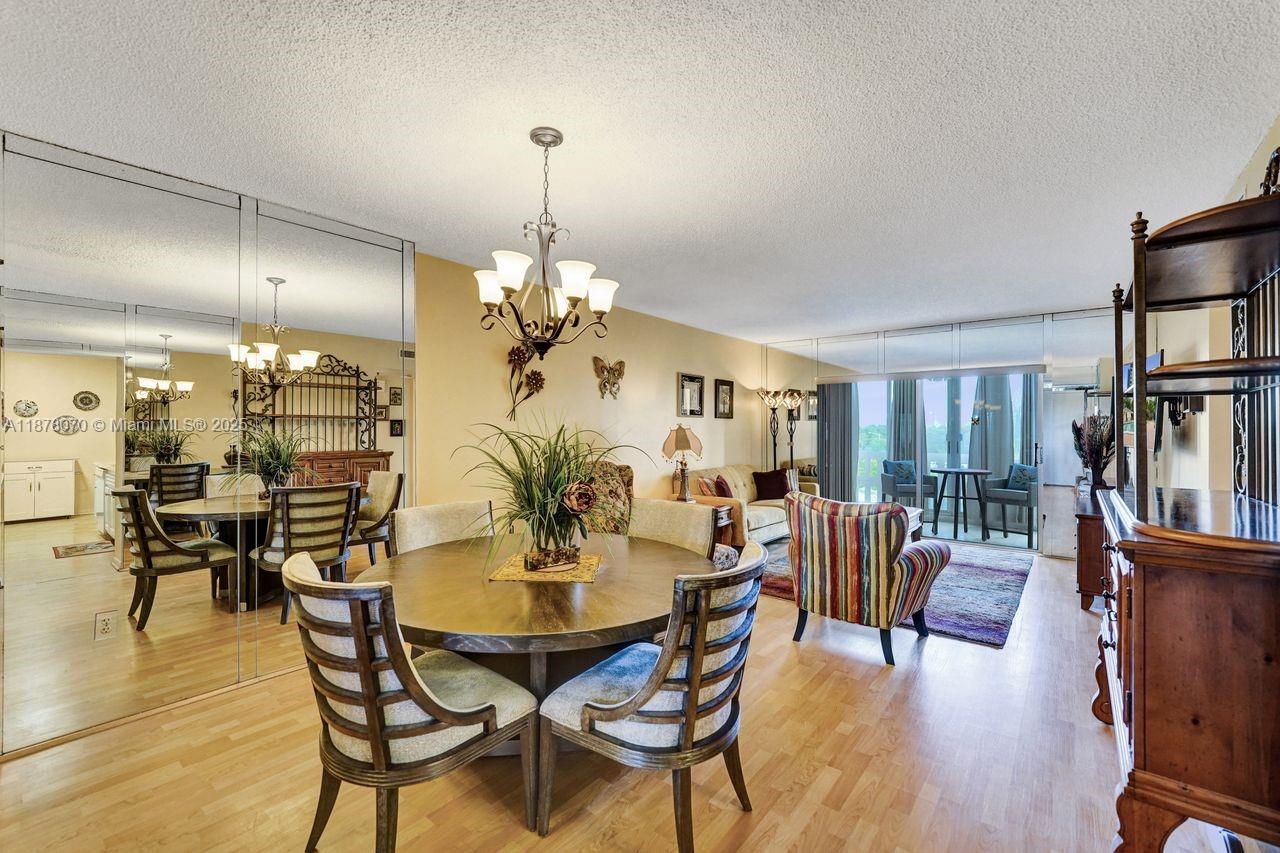 403 1 / 2 844 sq. ft. $ 2025-09-13 0 Photo