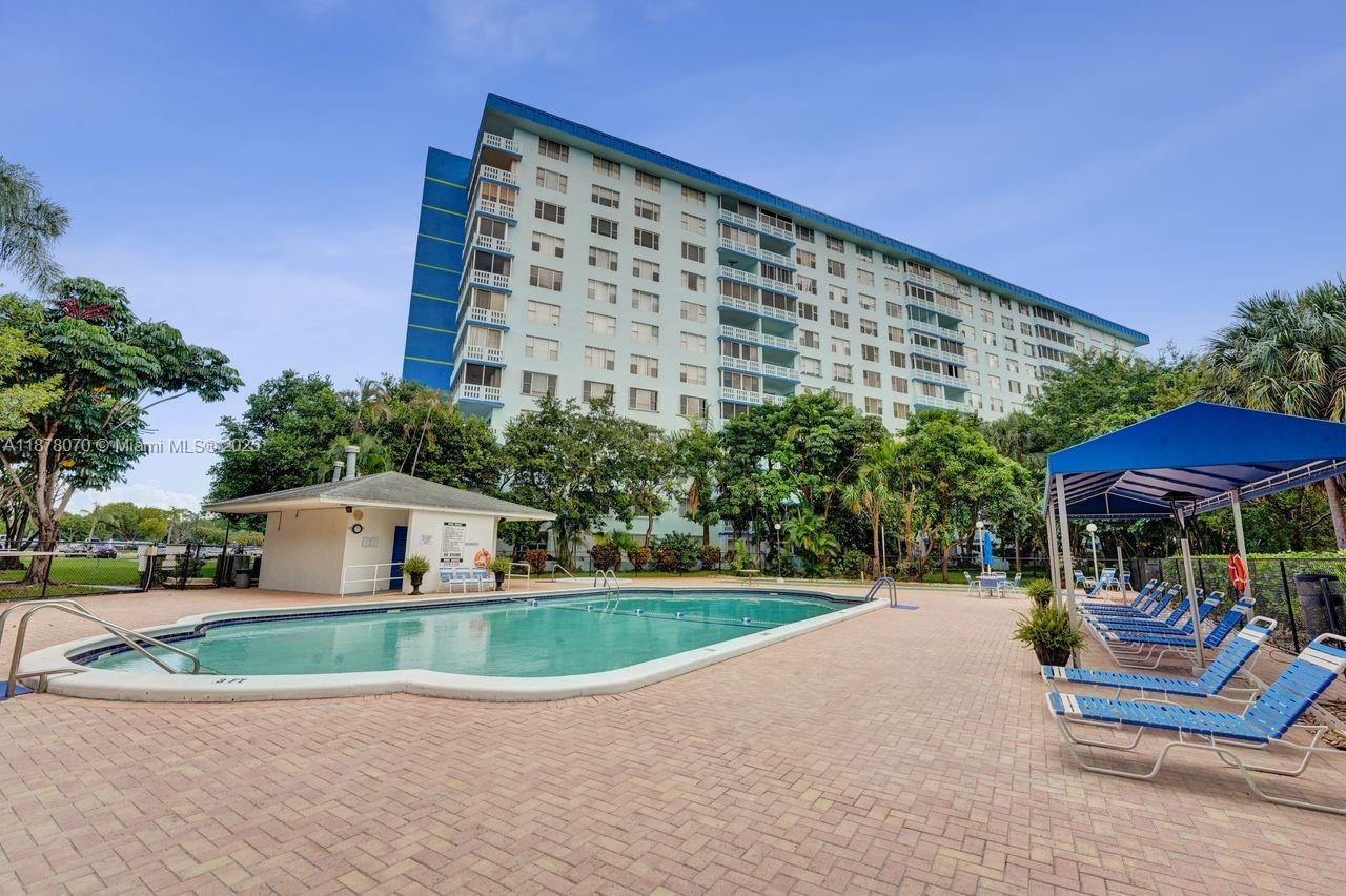 403 1 / 2 844 sq. ft. $ 2025-09-13 0 Photo