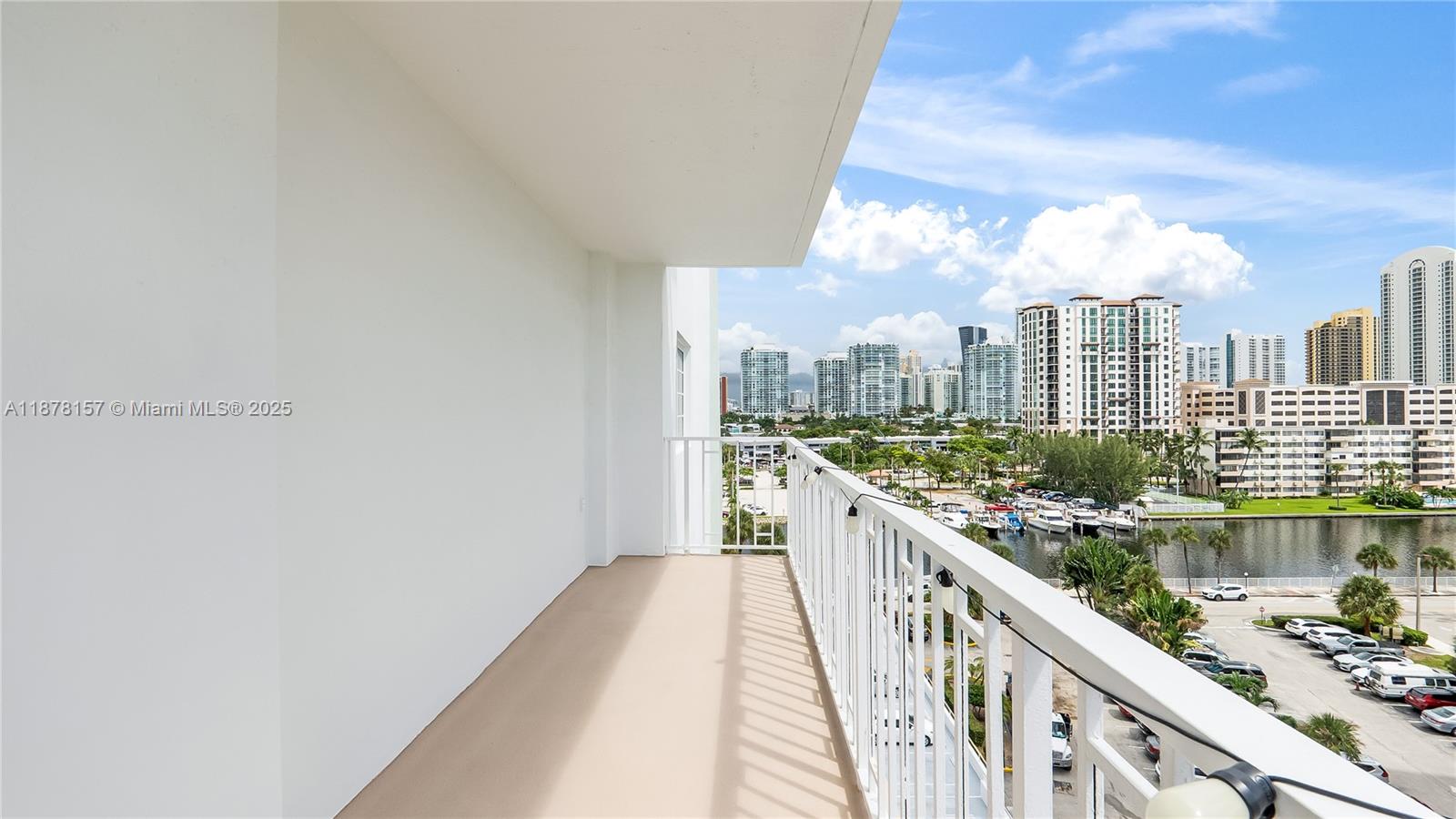 732 2 / 2 1295 sq. ft. $ 2025-09-14 0 Photo