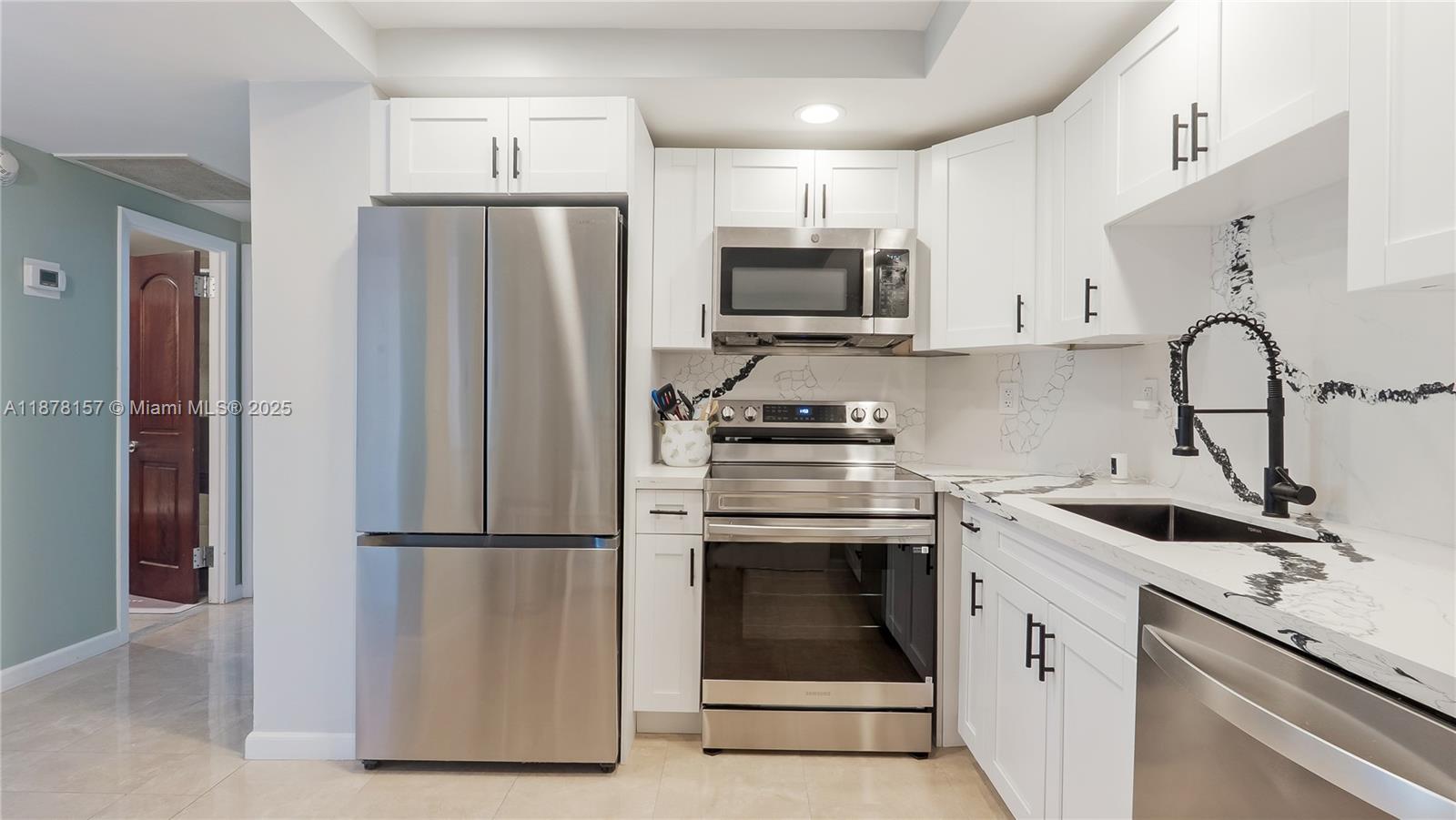 732 2 / 2 1295 sq. ft. $ 2025-09-14 0 Photo