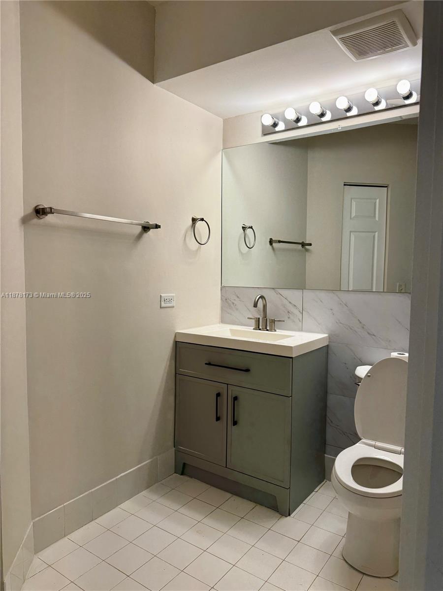Photo of 17125 Bay Rd  #3508, Sunny Isles Beach, Florida, 33160 - 