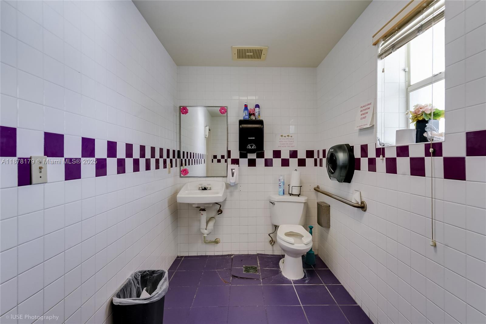   /   sq. ft. $ 2025-09-14 0 Photo