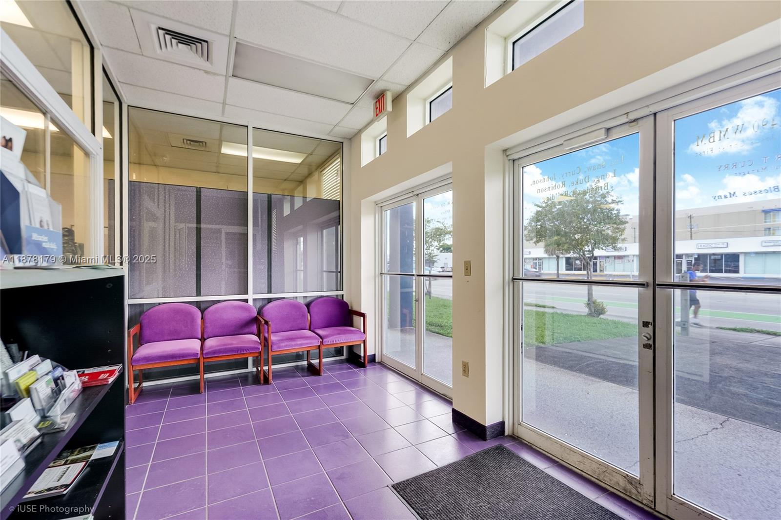   /   sq. ft. $ 2025-09-14 0 Photo