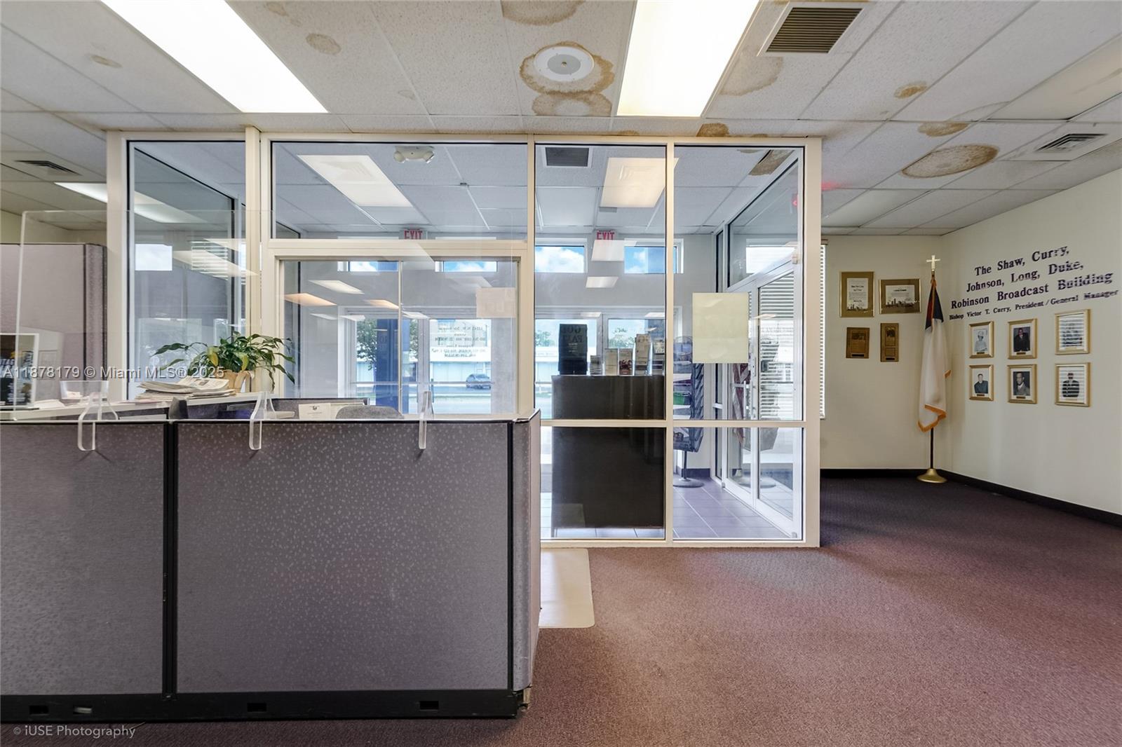   /   sq. ft. $ 2025-09-14 0 Photo