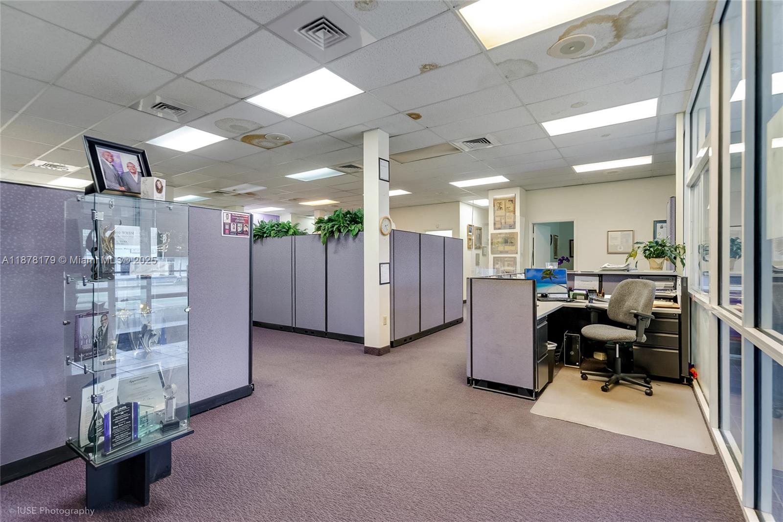   /   sq. ft. $ 2025-09-14 0 Photo