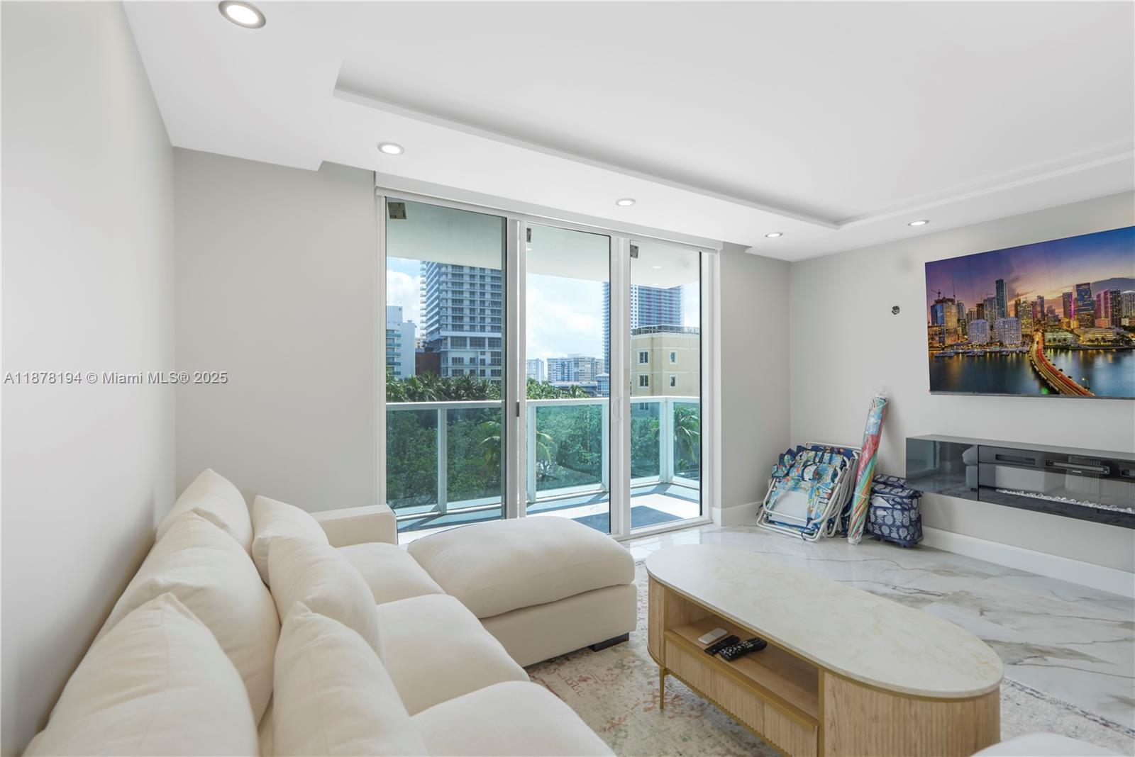 Photo of 3800 Ocean Dr  #407, Hollywood, Florida, 33019 - 