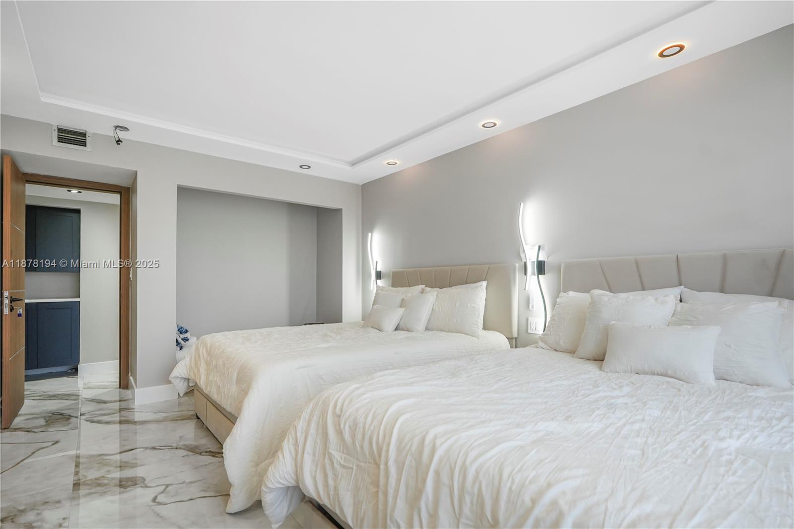 Photo of 3800 Ocean Dr  #407, Hollywood, Florida, 33019 - 