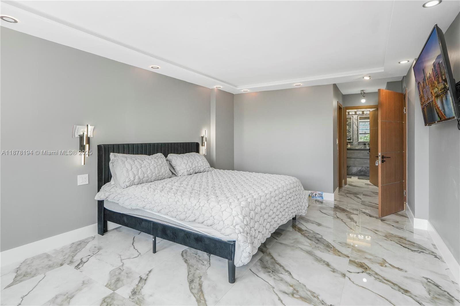 Photo of 3800 Ocean Dr  #407, Hollywood, Florida, 33019 - 