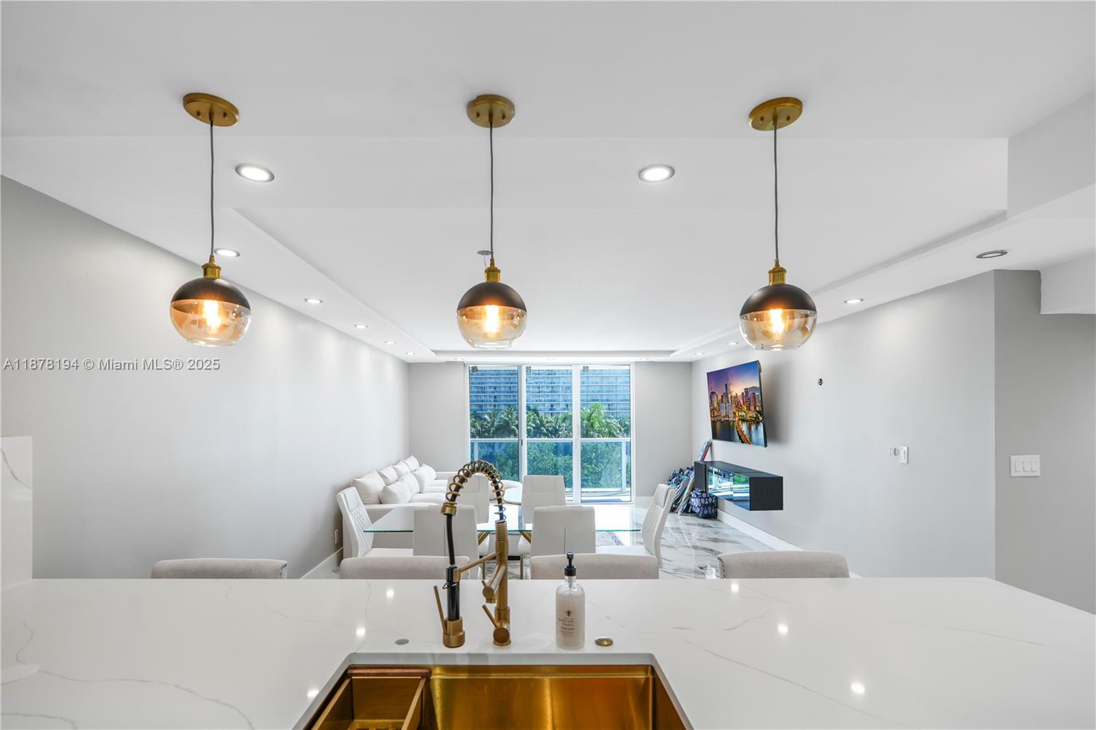 Photo of 3800 Ocean Dr  #407, Hollywood, Florida, 33019 - 