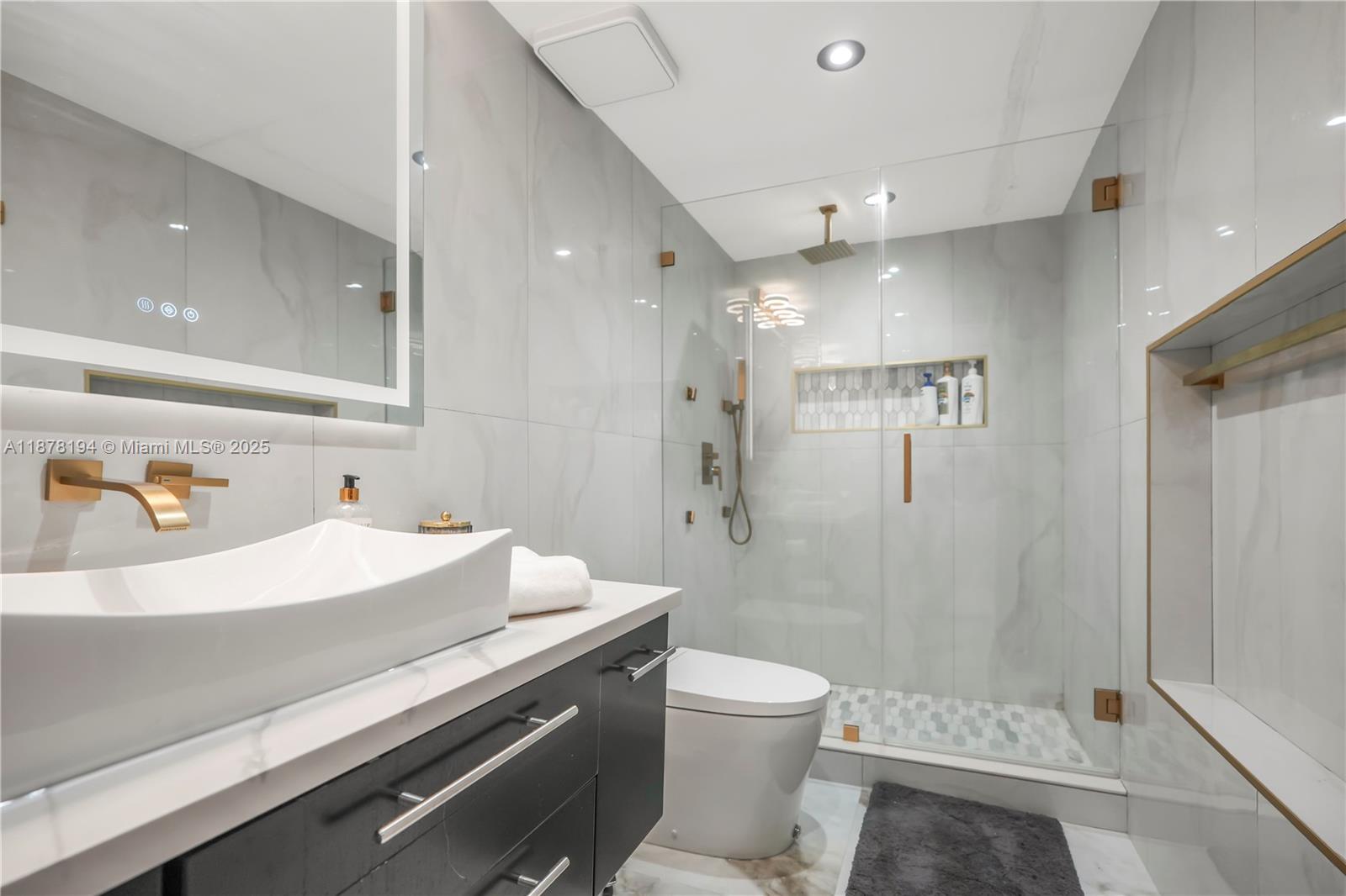 Photo of 3800 Ocean Dr  #407, Hollywood, Florida, 33019 - 