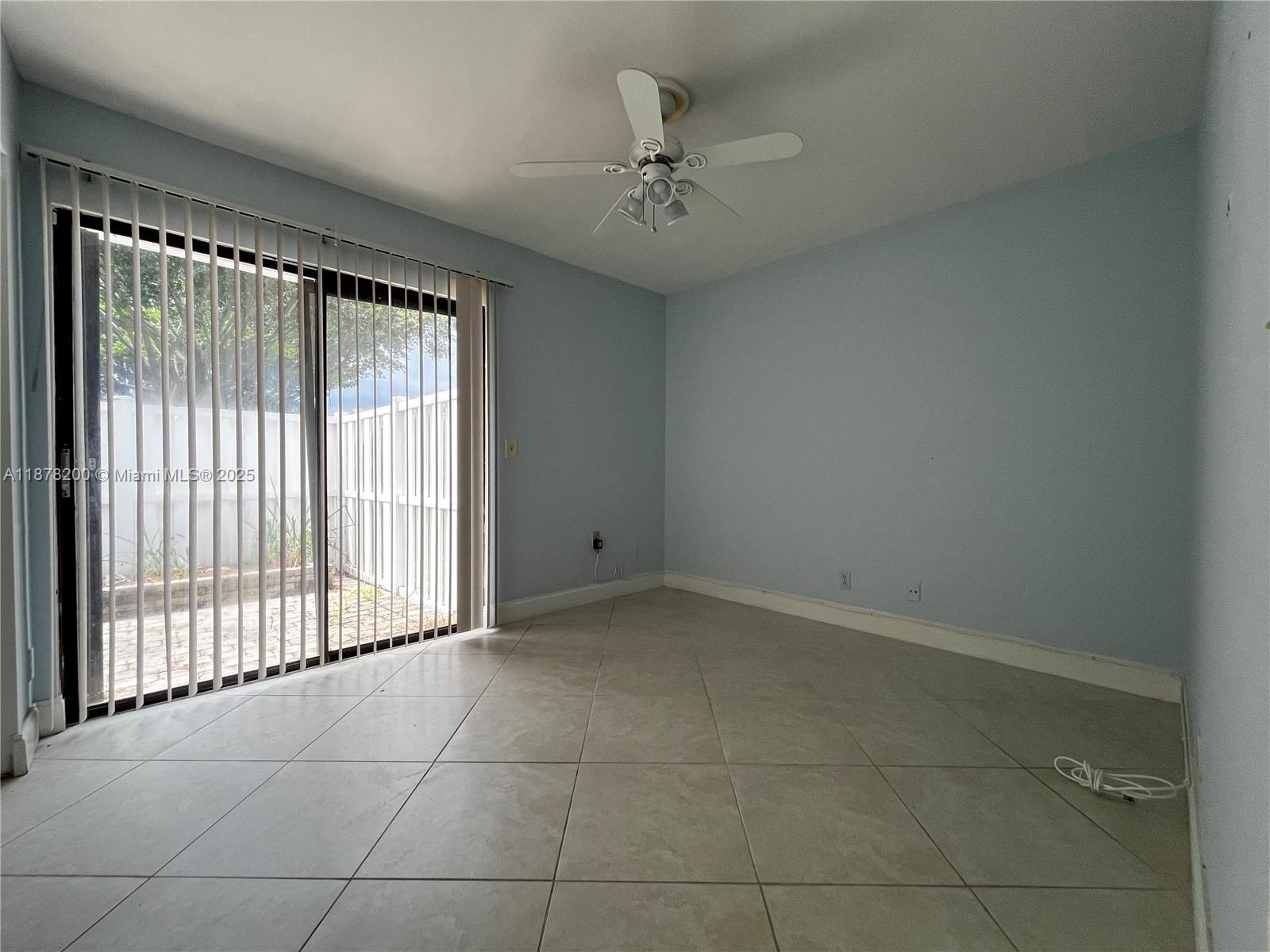 See details 601 3 / 3 1820 sq. ft. $ 2025-09-14 0 Photo