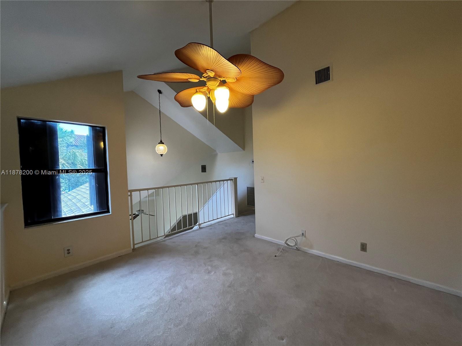 See details 601 3 / 3 1820 sq. ft. $ 2025-09-14 0 Photo