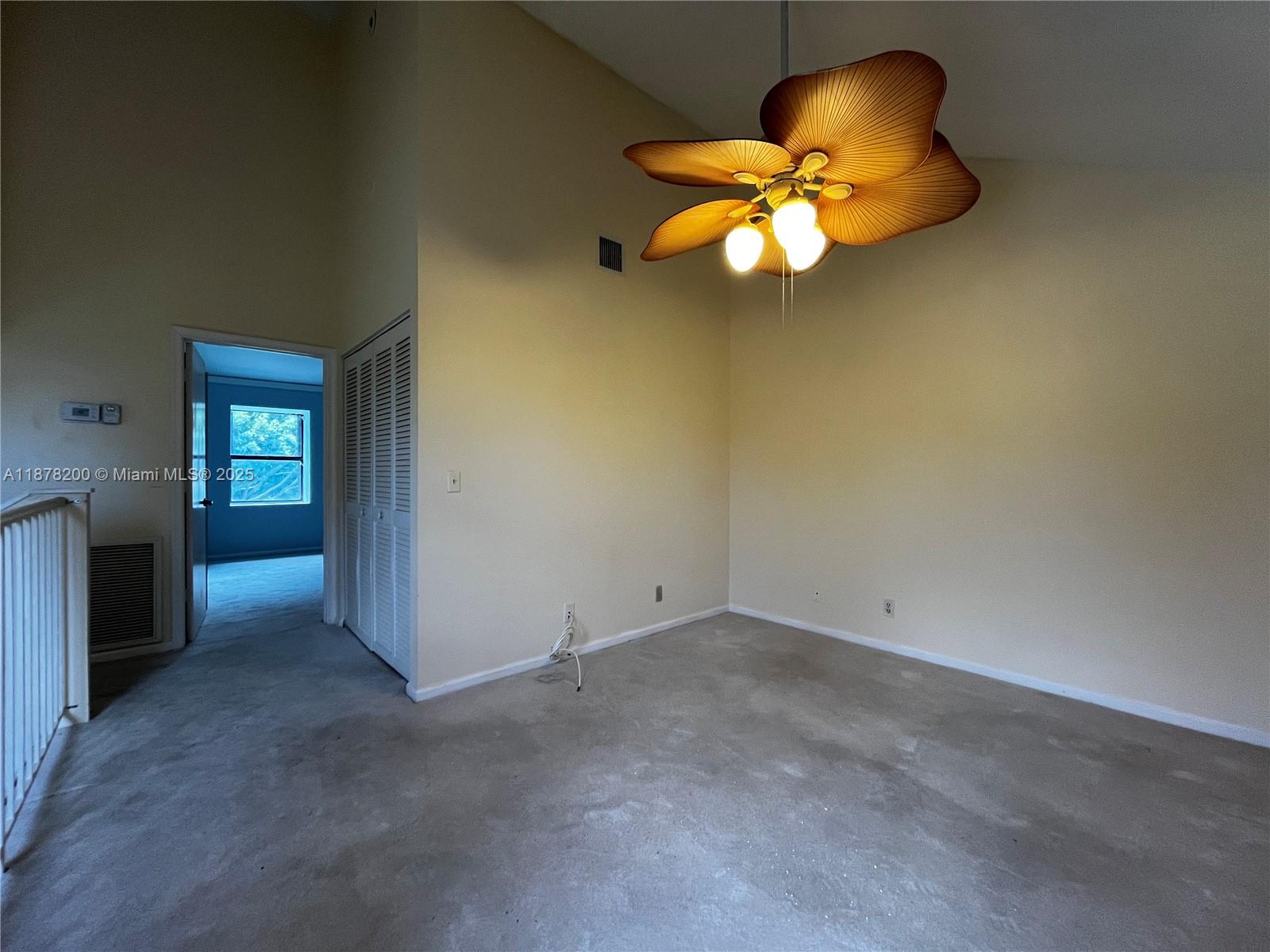 See details 601 3 / 3 1820 sq. ft. $ 2025-09-14 0 Photo